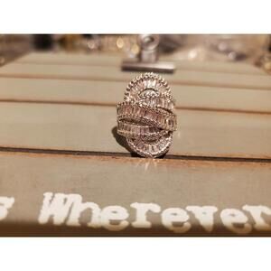 Sz 6.5 silver baguette ring